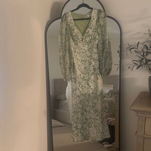 Elegant Green Floral Dress